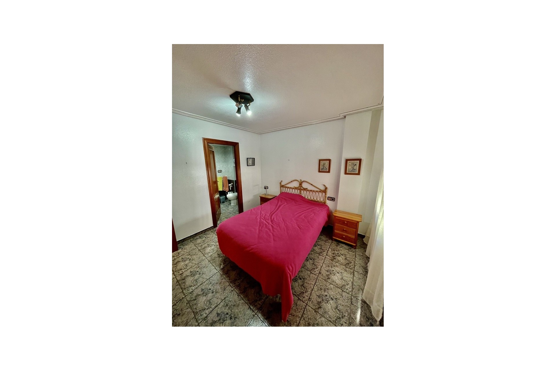 Revente - Appartement -
Torrevieja - Playa de cura