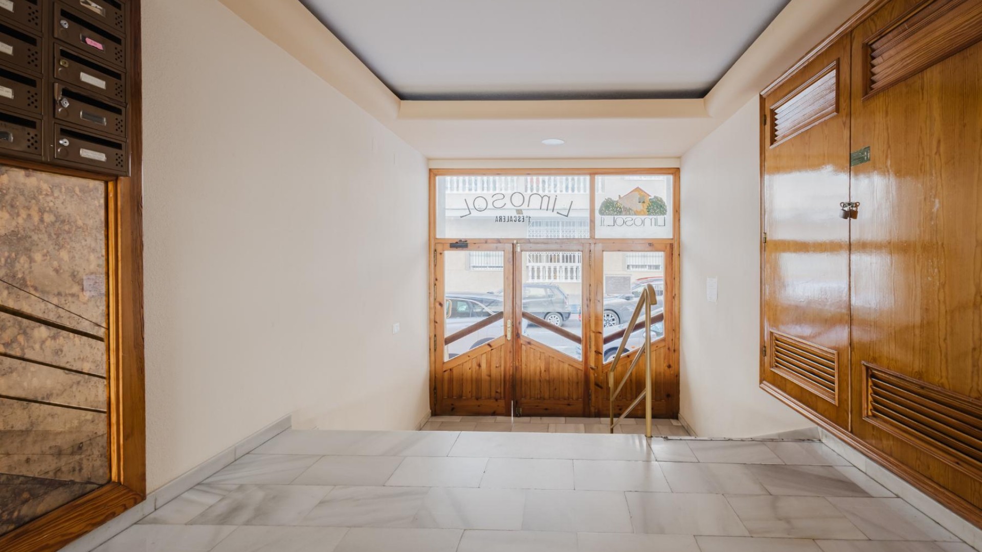 Revente - Appartement -
Torrevieja - Playa de La Acequion