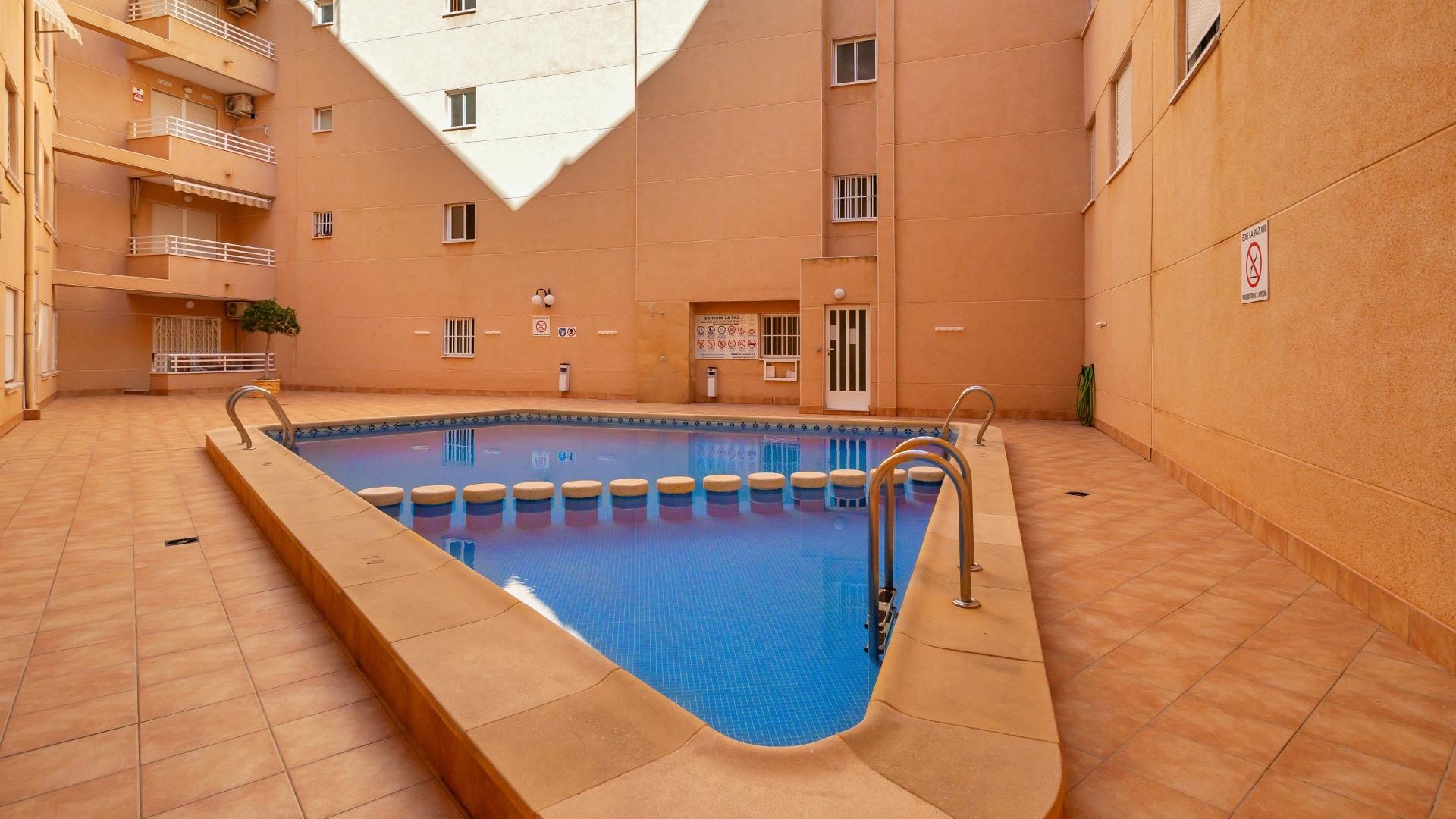 Revente - Appartement -
Torrevieja - Playa de los locos