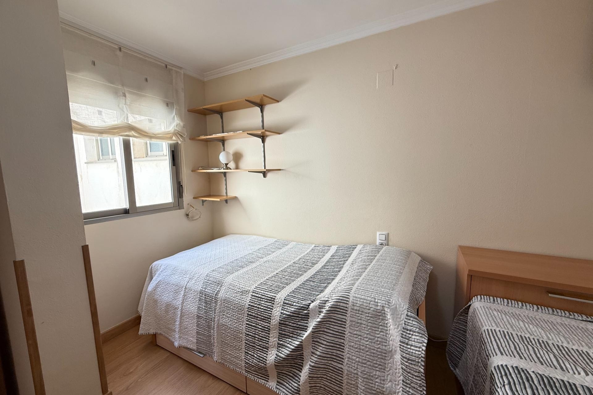 Revente - Appartement -
Torrevieja - Playa de los Locos