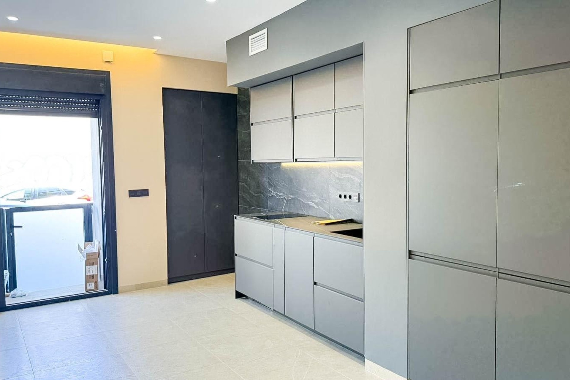 Revente - Appartement -
Torrevieja - Playa de los Locos