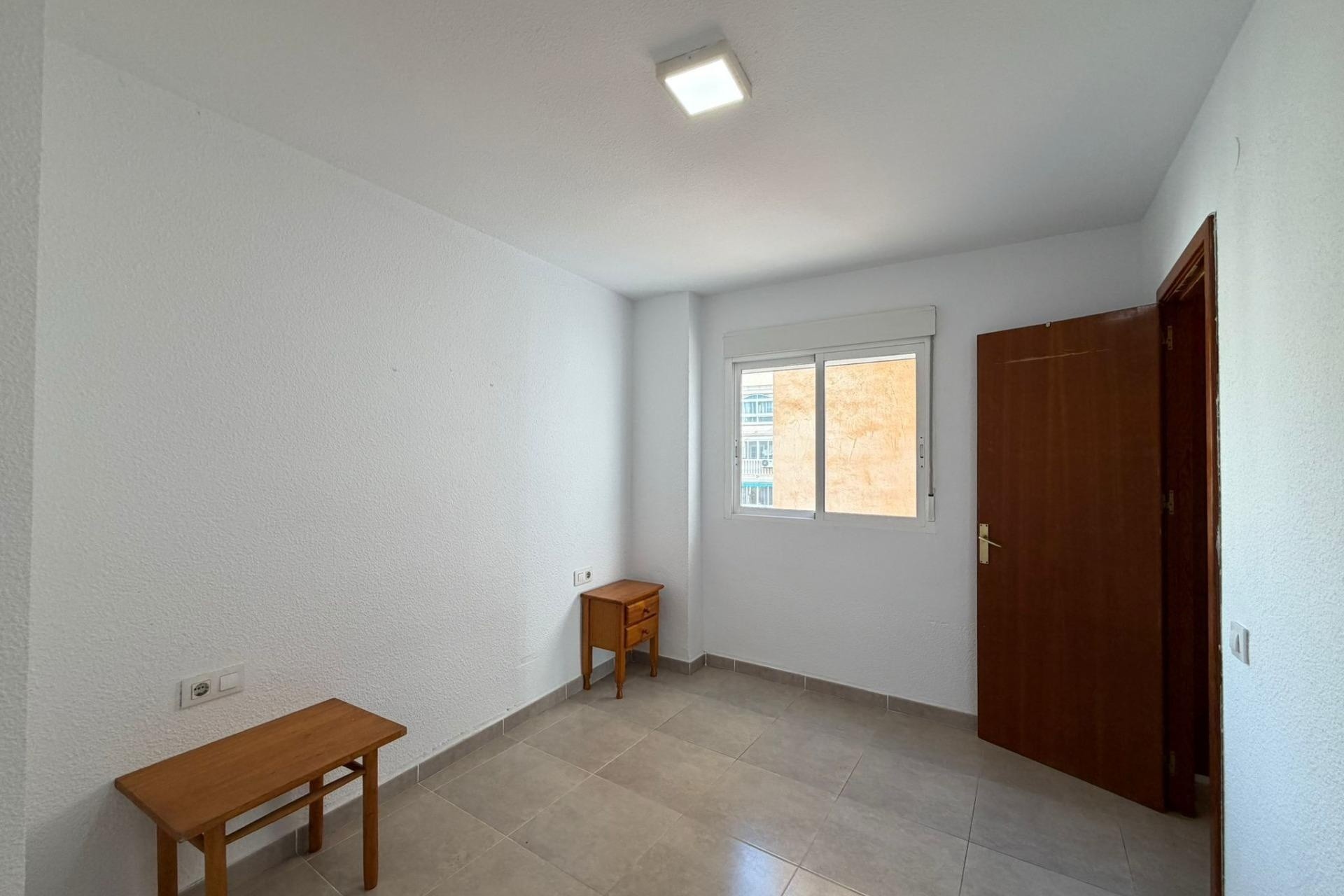 Revente - Appartement -
Torrevieja - Playa de los Locos