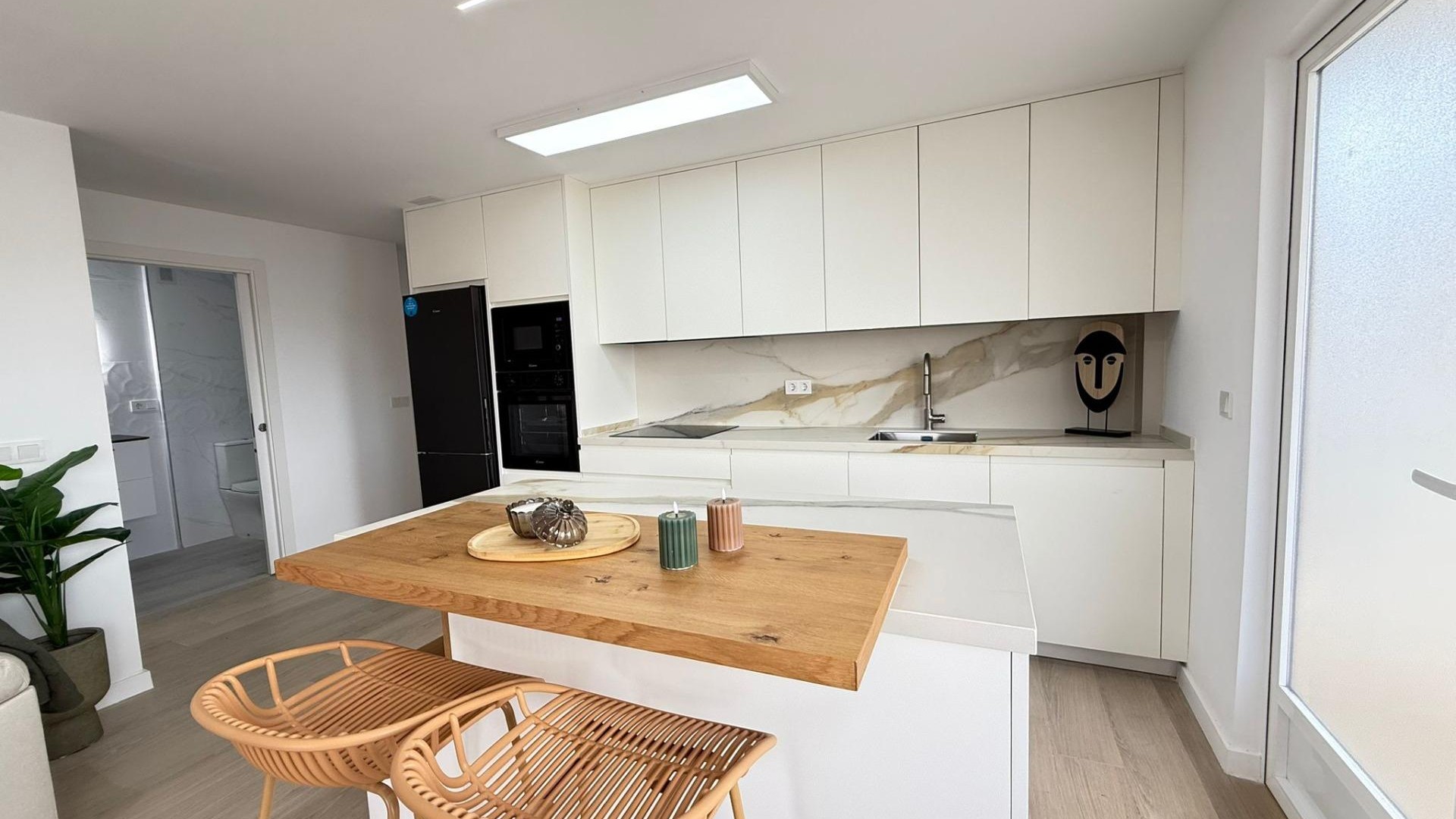 Revente - Appartement -
Torrevieja - Playa de los Naufragos