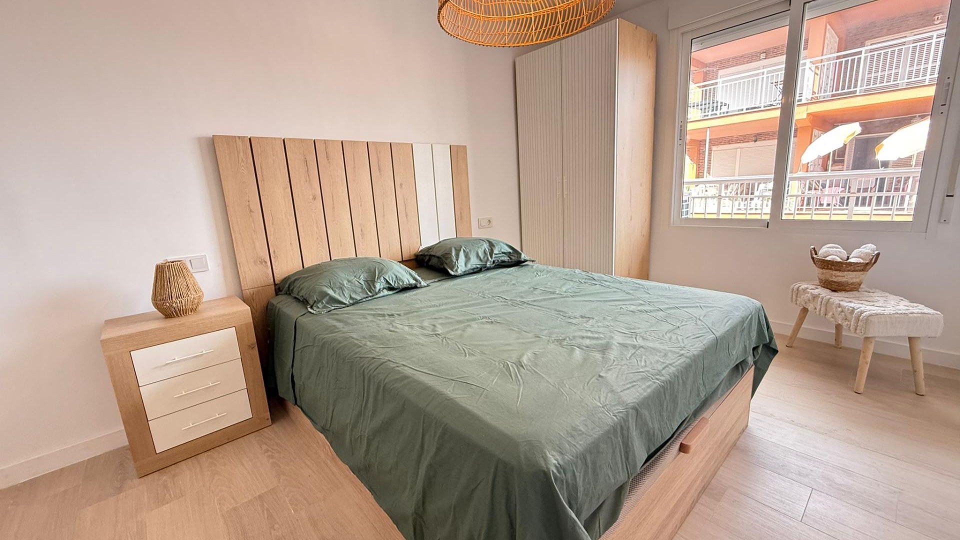 Revente - Appartement -
Torrevieja - Playa de los Naufragos