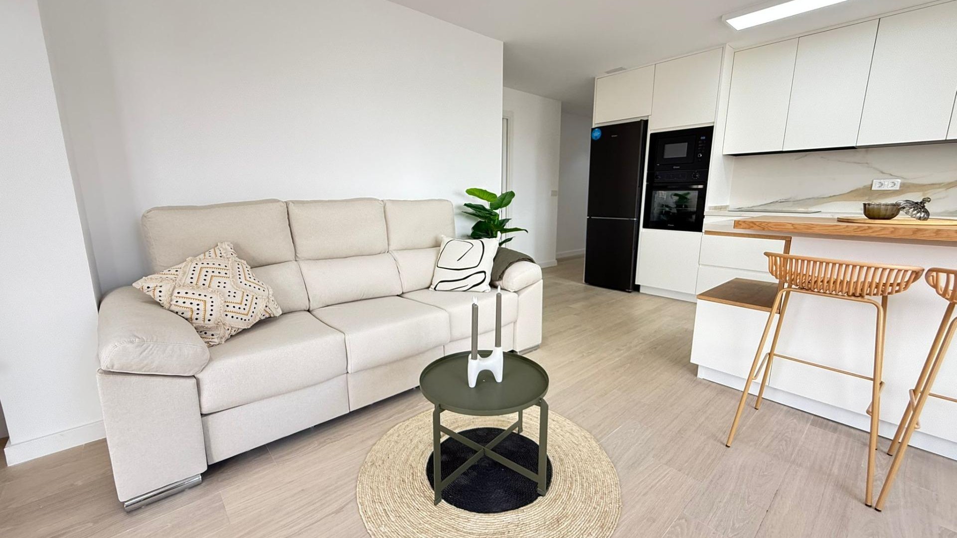 Revente - Appartement -
Torrevieja - Playa de los Naufragos