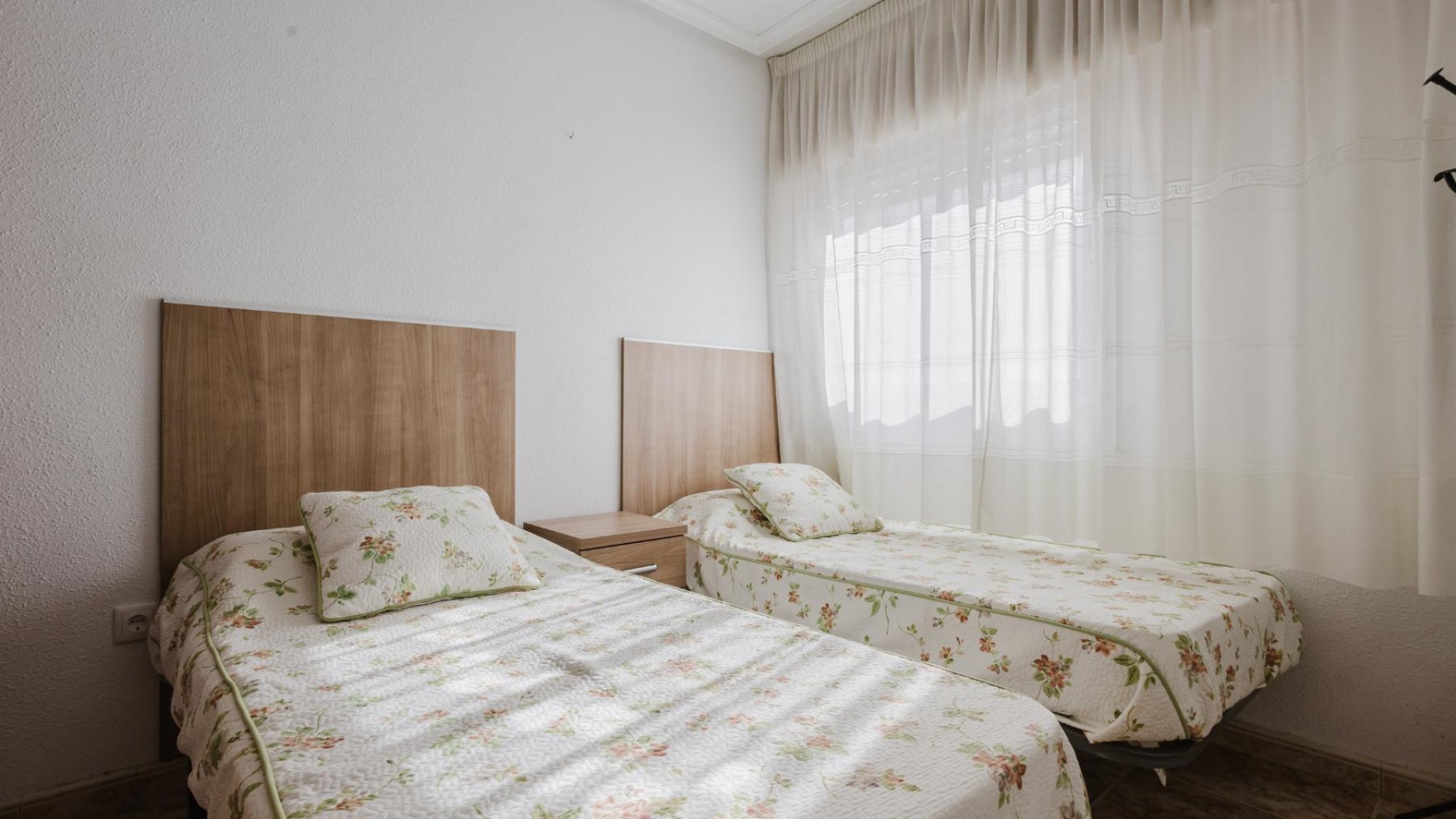 Revente - Appartement -
Torrevieja - Playa de los Naufragos