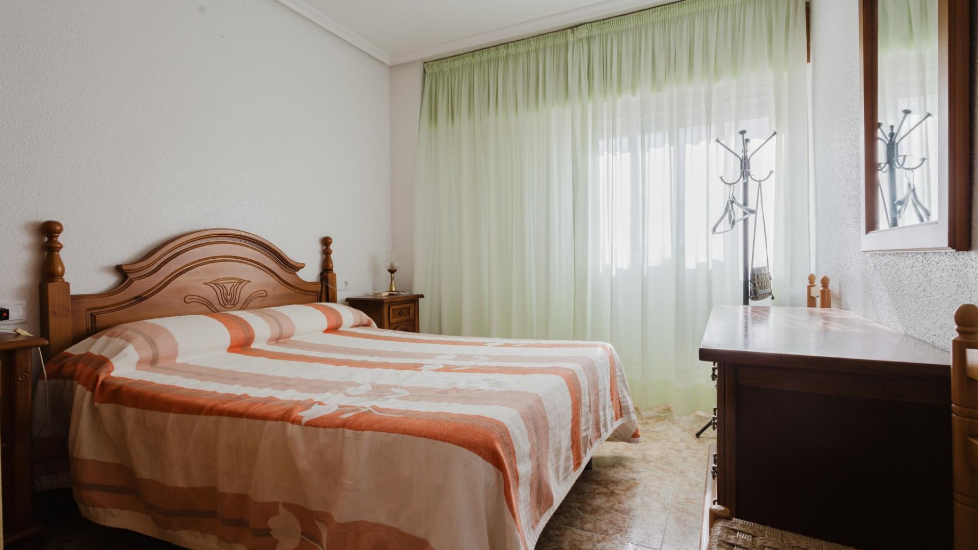 Revente - Appartement -
Torrevieja - Playa de los Naufragos