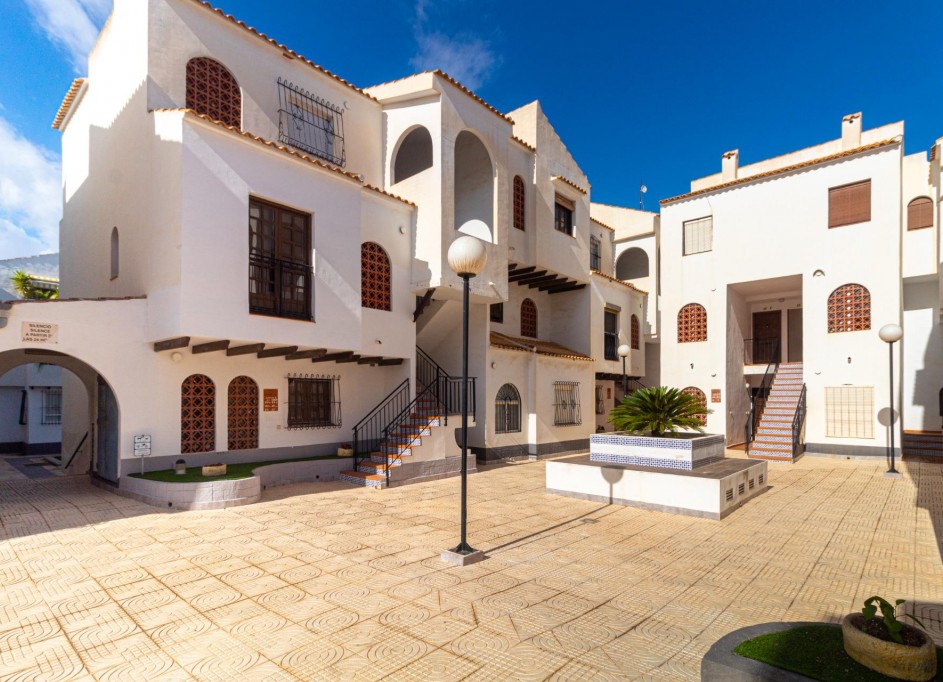 Revente - Appartement -
Torrevieja - Playa de los Naufragos