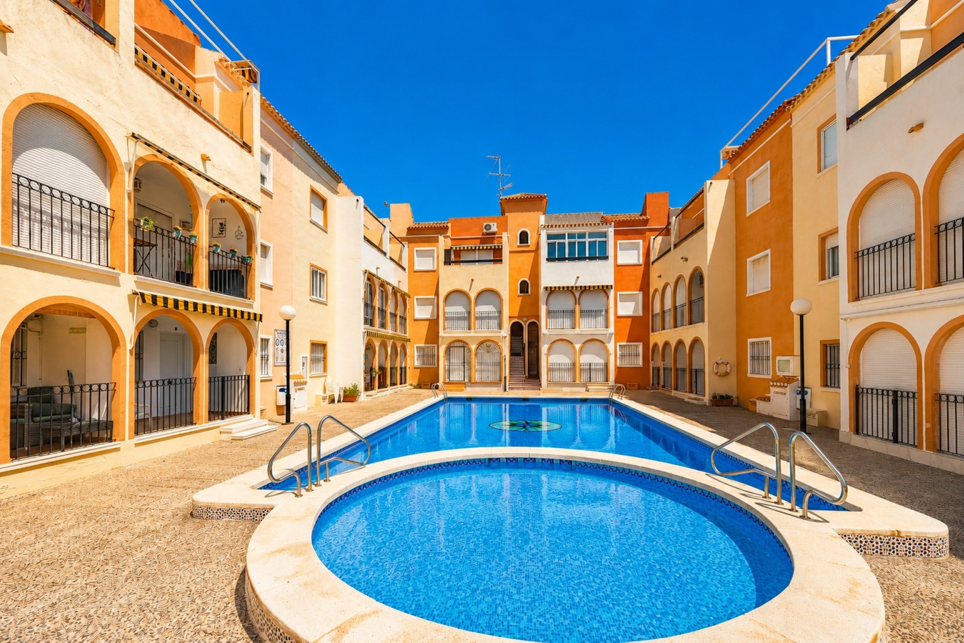 Revente - Appartement -
Torrevieja - Playa de los Naufragos