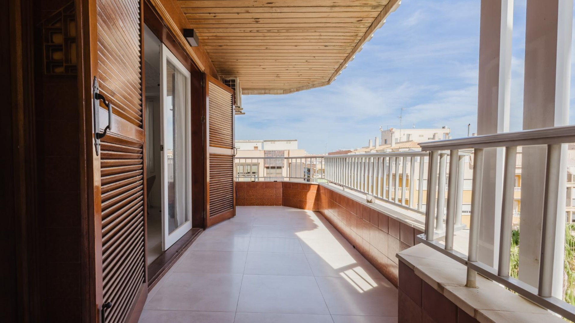 Revente - Appartement -
Torrevieja - Playa del Acequión