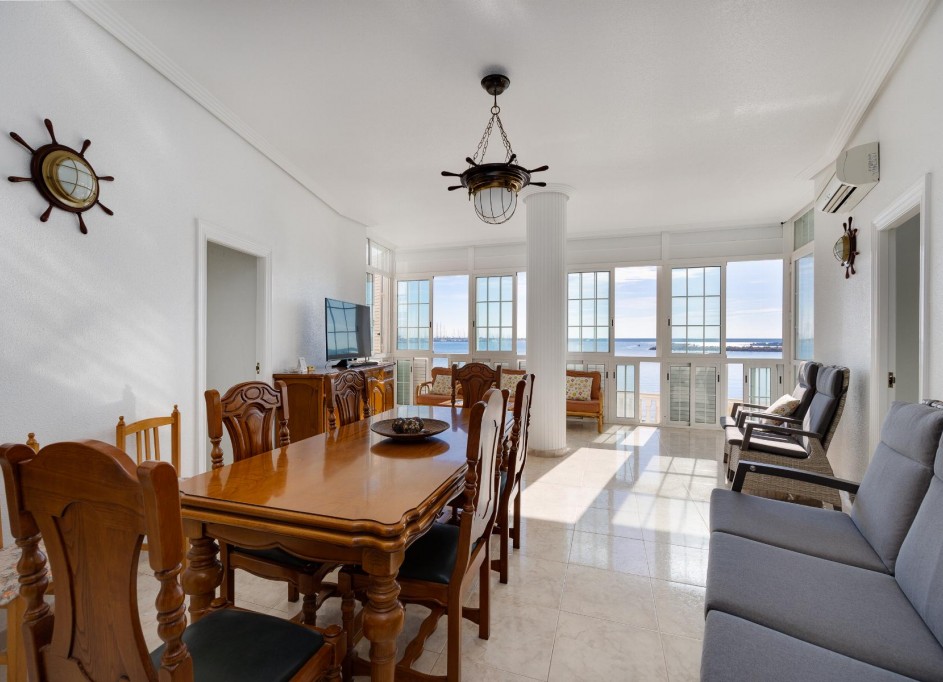 Revente - Appartement -
Torrevieja - Playa del Acequión