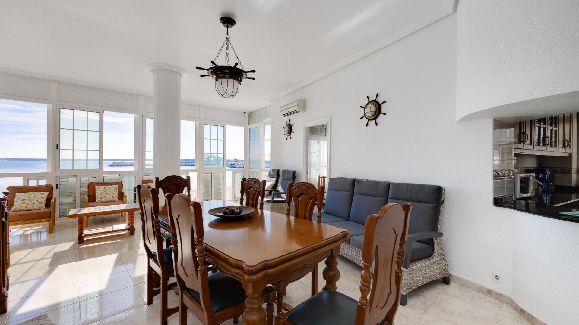 Revente - Appartement -
Torrevieja - Playa del Acequión