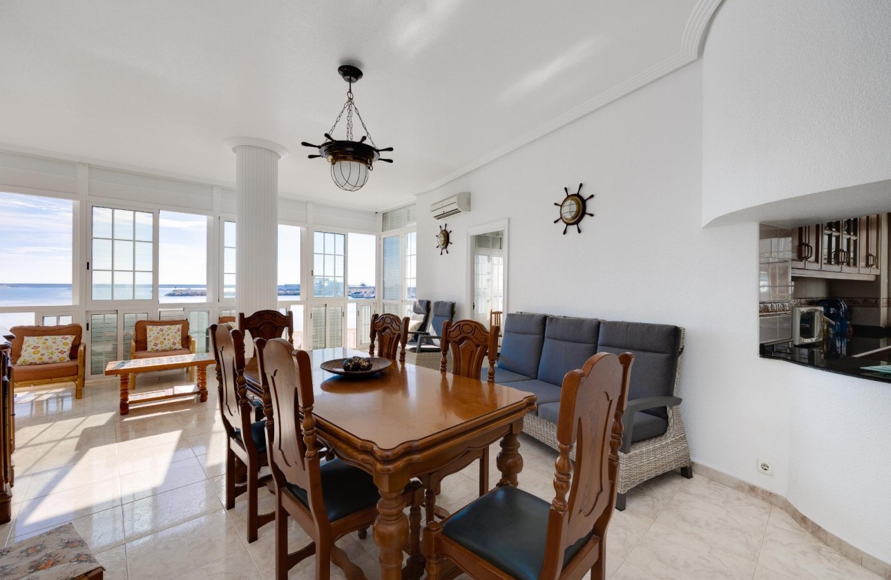 Revente - Appartement -
Torrevieja - Playa del Acequión