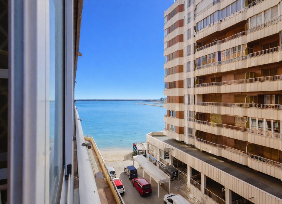 Revente - Appartement -
Torrevieja - Playa del Acequión