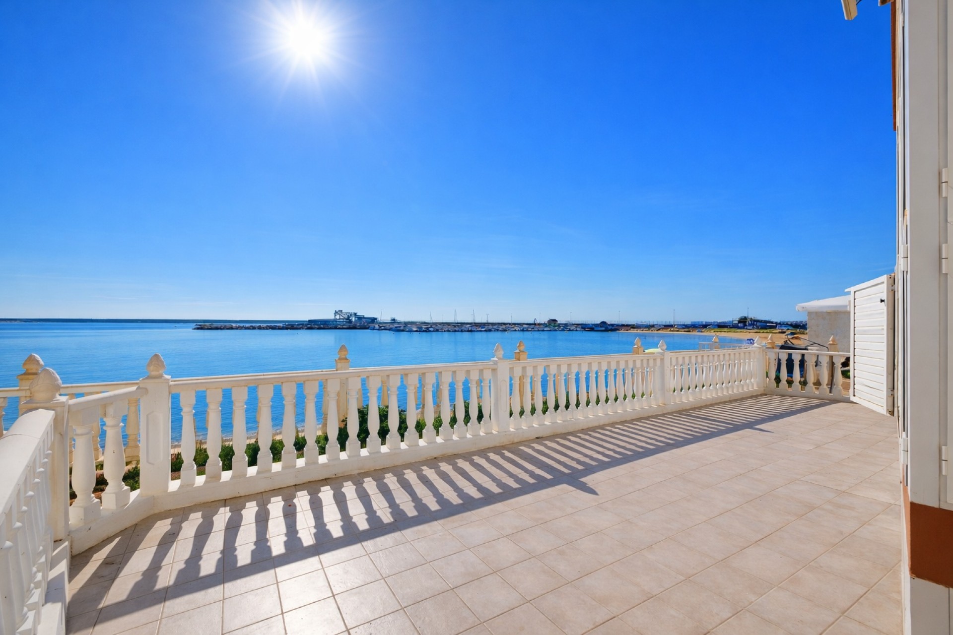 Revente - Appartement -
Torrevieja - Playa del Acequión
