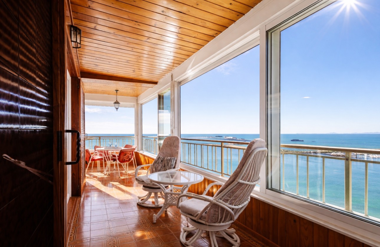 Revente - Appartement -
Torrevieja - Playa del Acequión