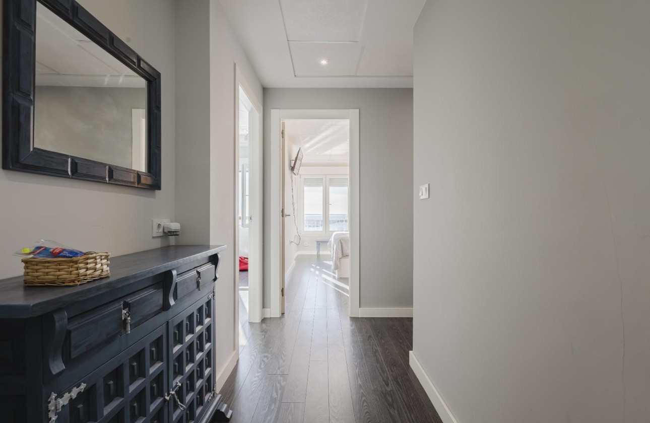 Revente - Appartement -
Torrevieja - Playa del Acequión