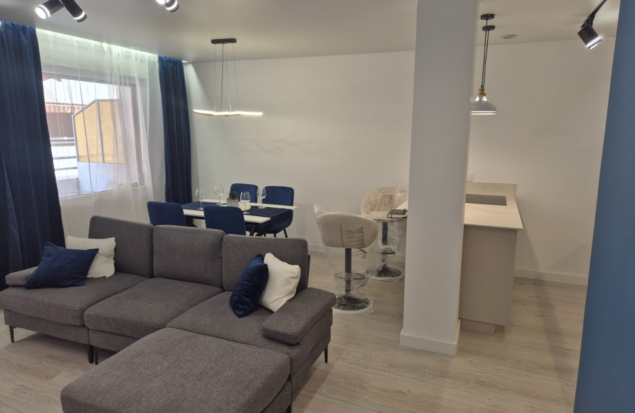 Revente - Appartement -
Torrevieja - Playa del Acequión