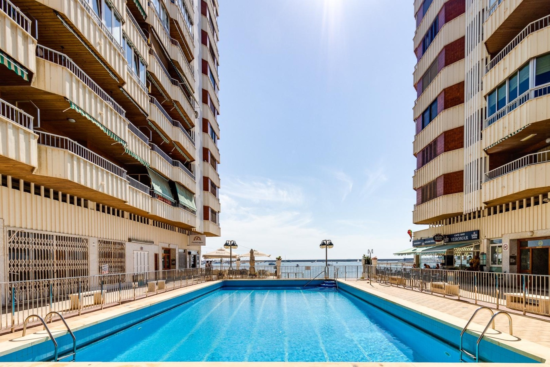 Revente - Appartement -
Torrevieja - Playa del Acequión