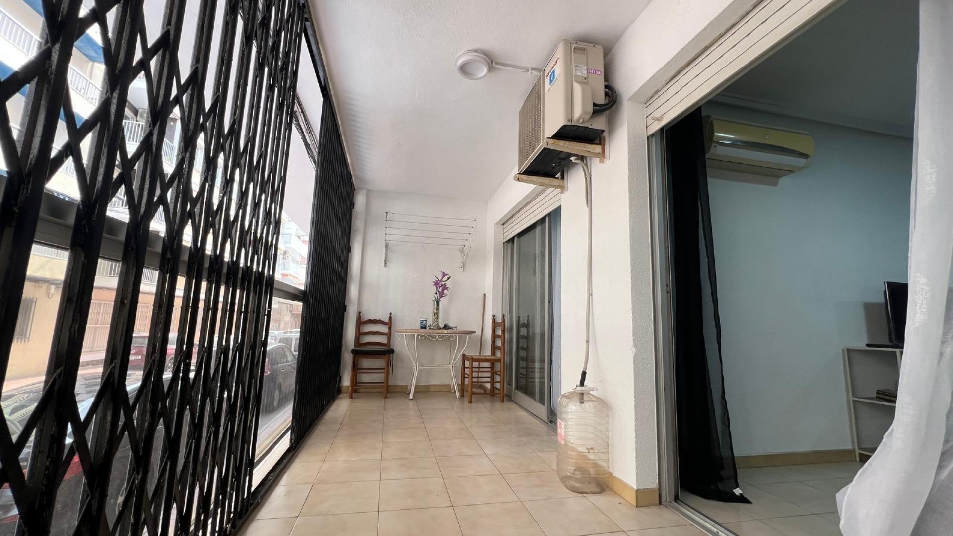 Revente - Appartement -
Torrevieja - Playa del cura