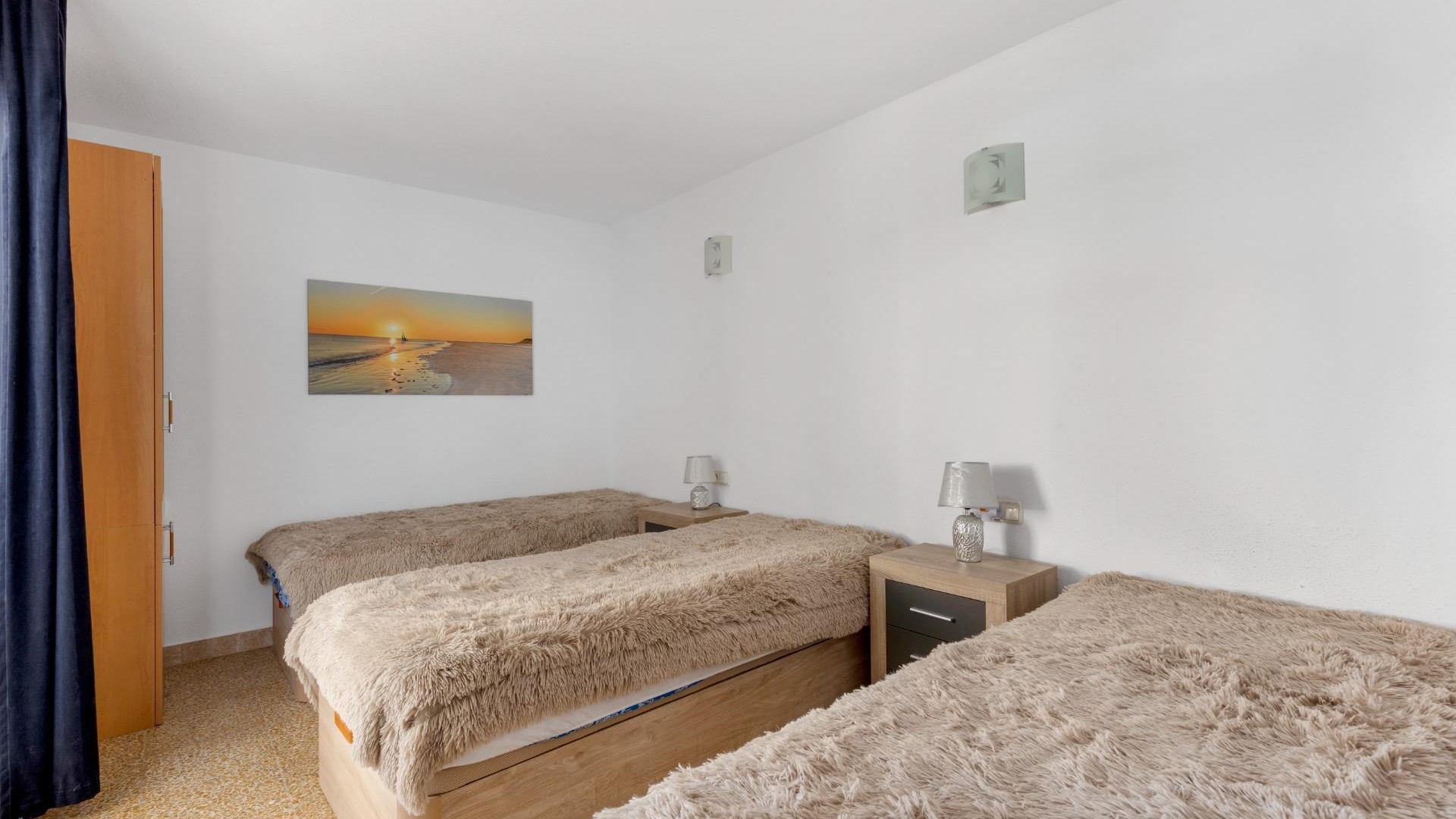 Revente - Appartement -
Torrevieja - Playa del cura