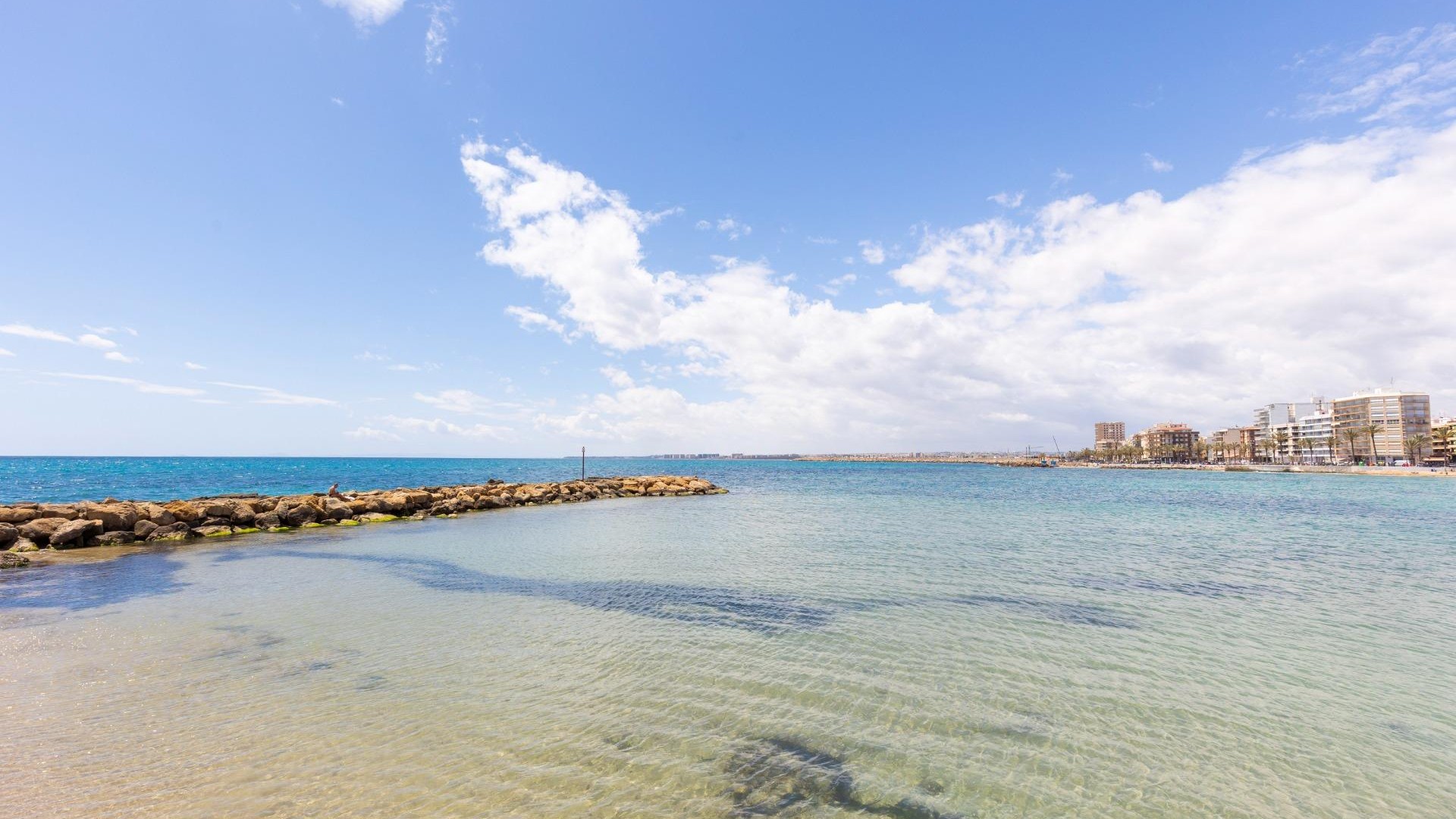 Revente - Appartement -
Torrevieja - Playa del cura