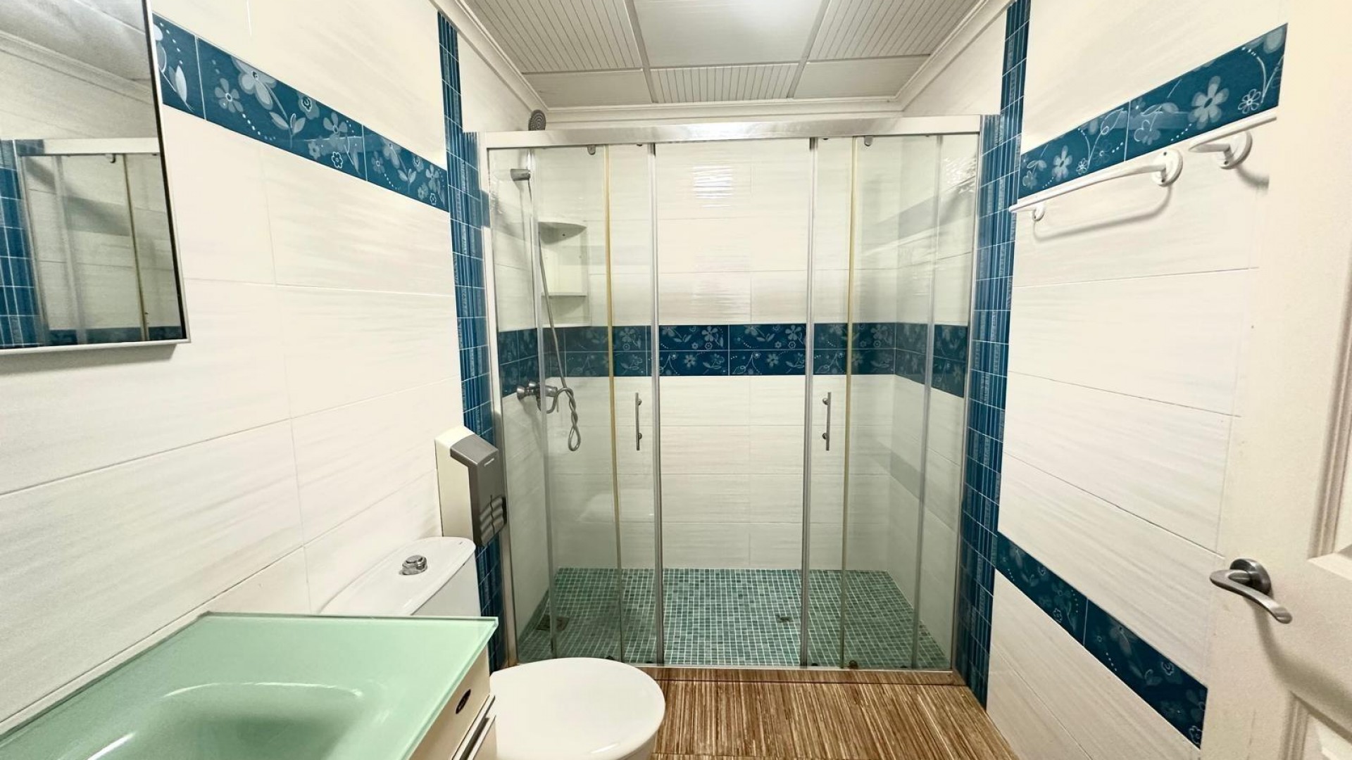 Revente - Appartement -
Torrevieja - Playa del cura