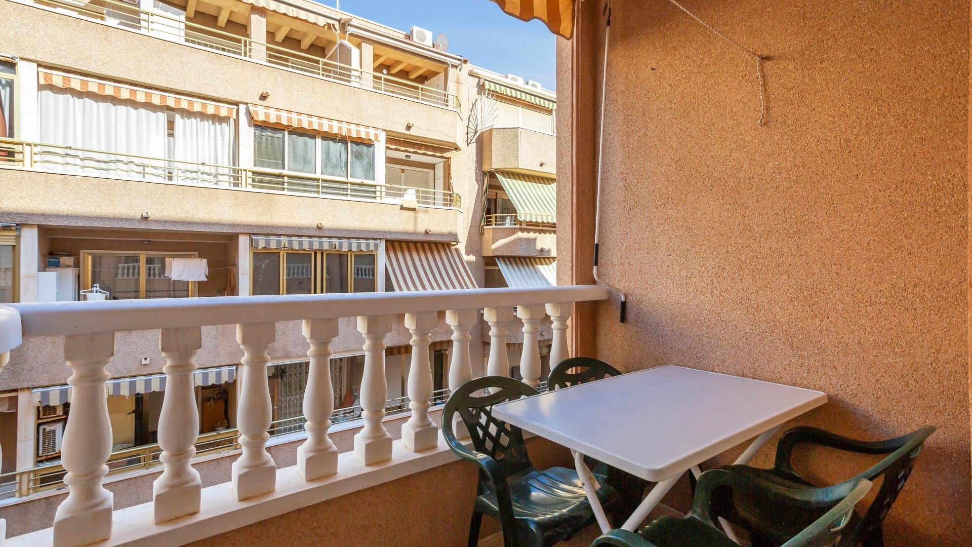 Revente - Appartement -
Torrevieja - Playa del cura