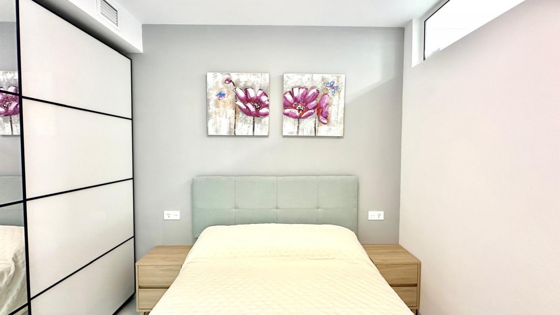 Revente - Appartement -
Torrevieja - Playa del cura