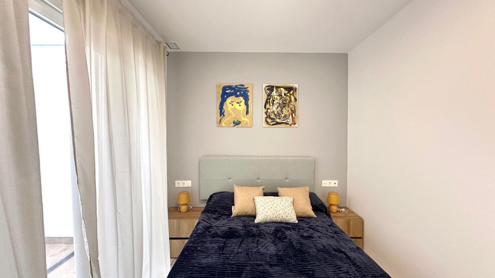 Revente - Appartement -
Torrevieja - Playa del cura