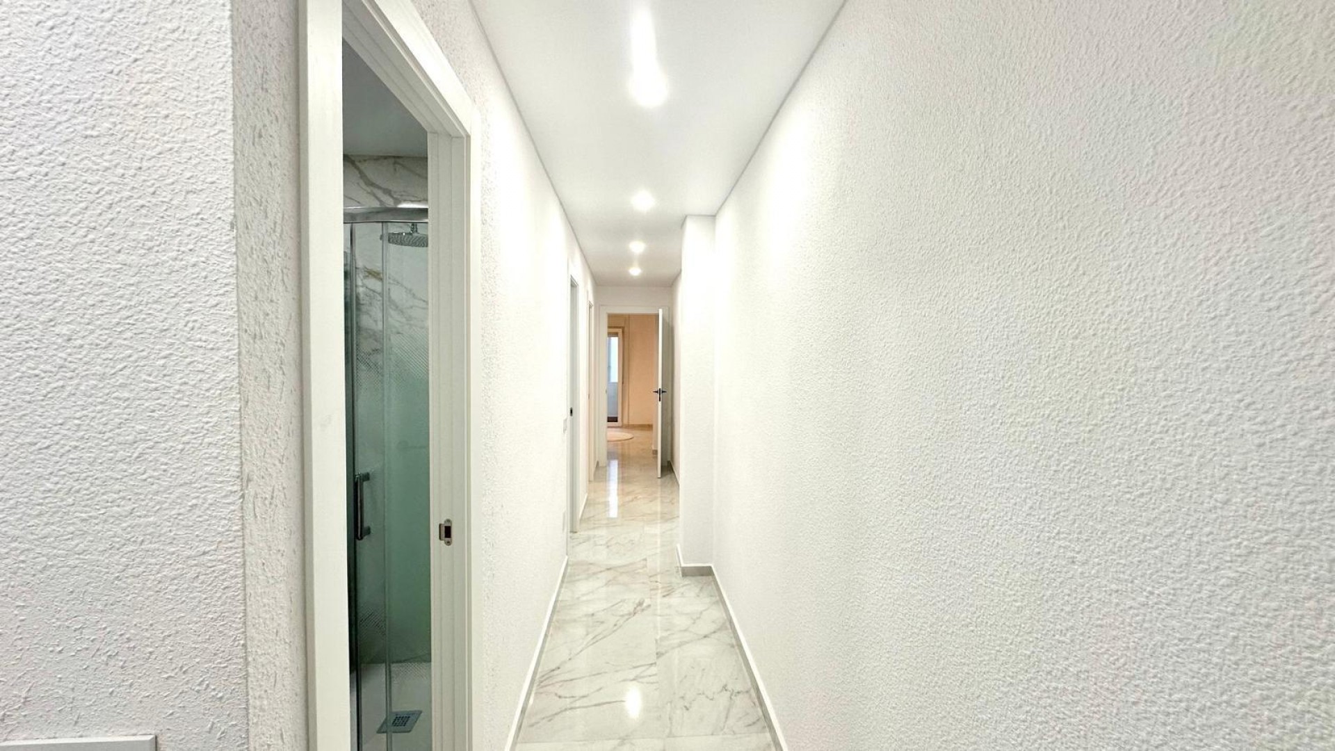 Revente - Appartement -
Torrevieja - Playa del cura