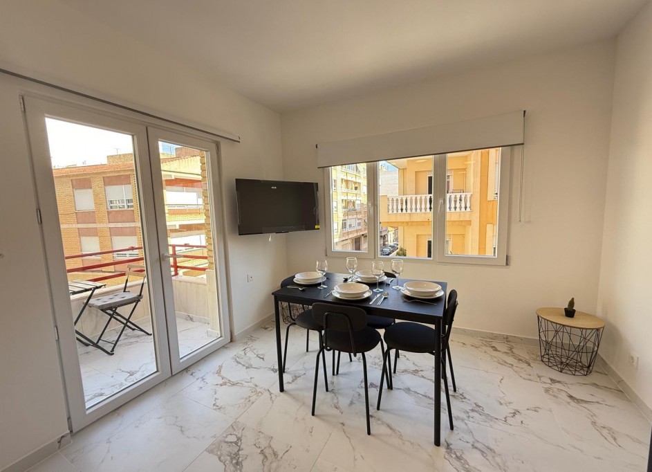 Revente - Appartement -
Torrevieja - Playa del Cura