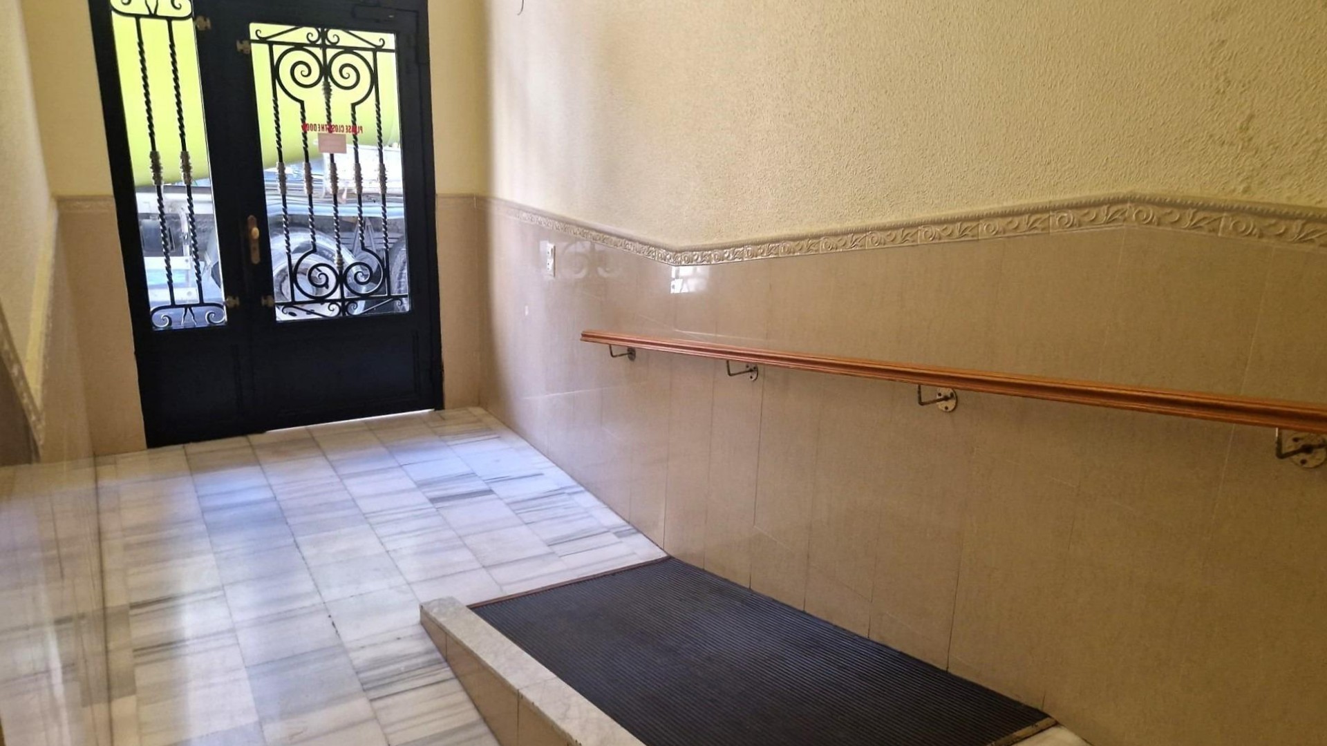 Revente - Appartement -
Torrevieja - Playa del Cura