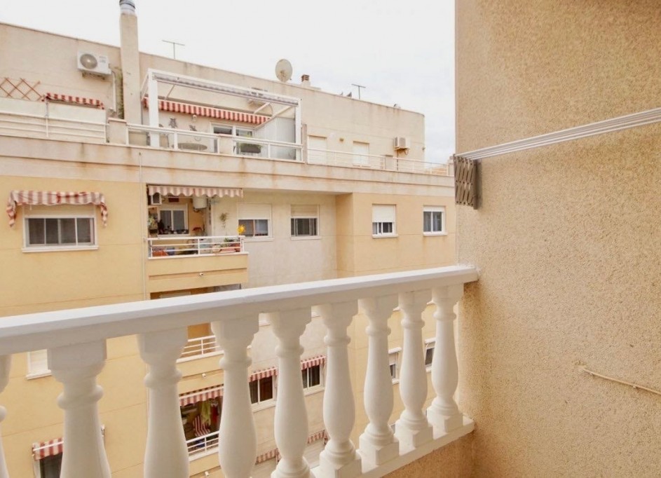 Revente - Appartement -
Torrevieja - Playa del cura