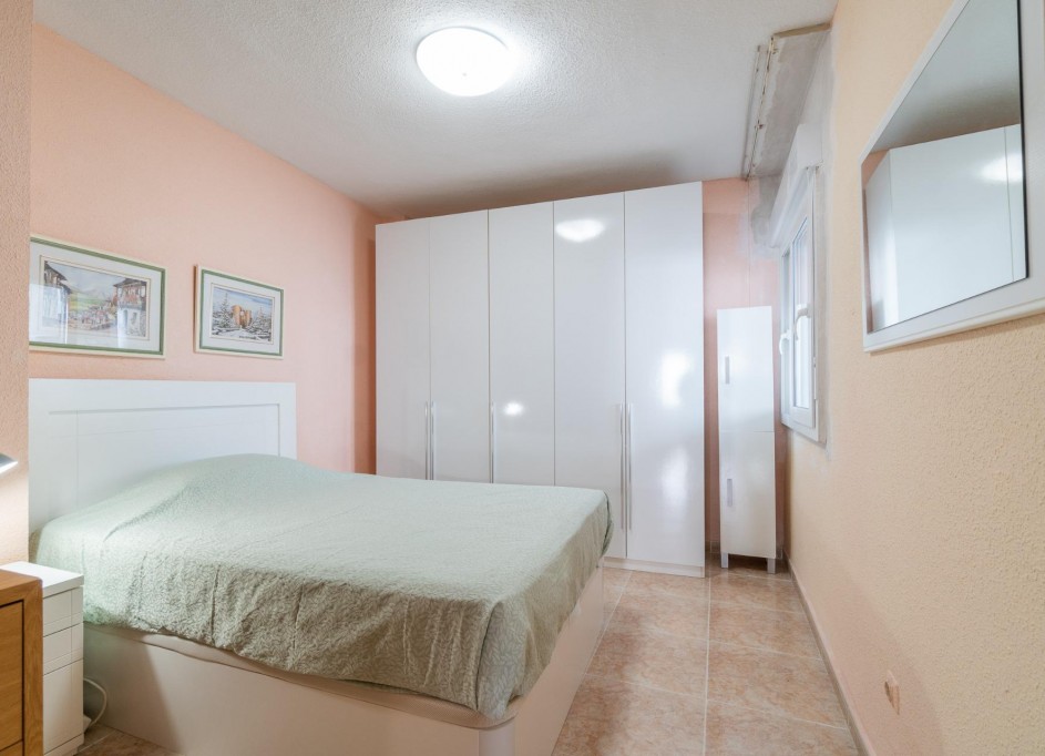 Revente - Appartement -
Torrevieja - Playa del cura
