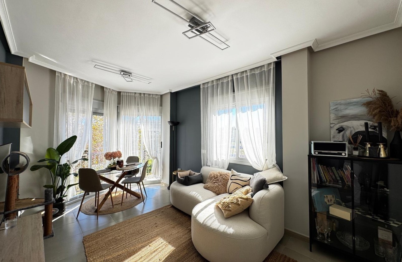 Revente - Appartement -
Torrevieja - Playa del Cura