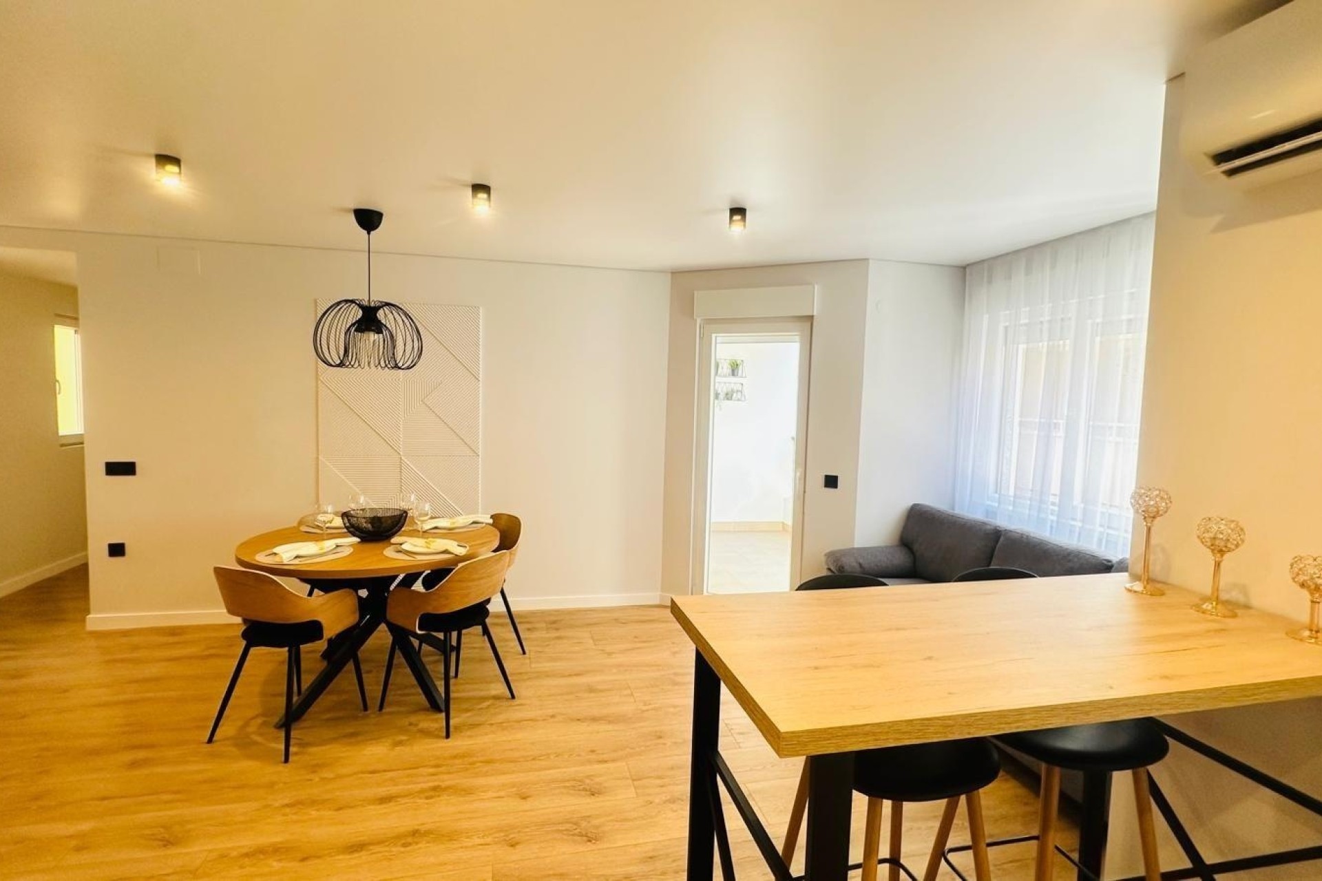 Revente - Appartement -
Torrevieja - Playa del Cura