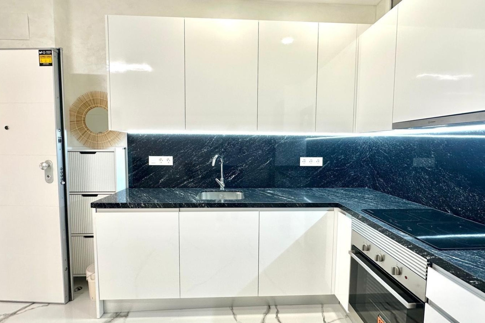 Revente - Appartement -
Torrevieja - Playa del Cura