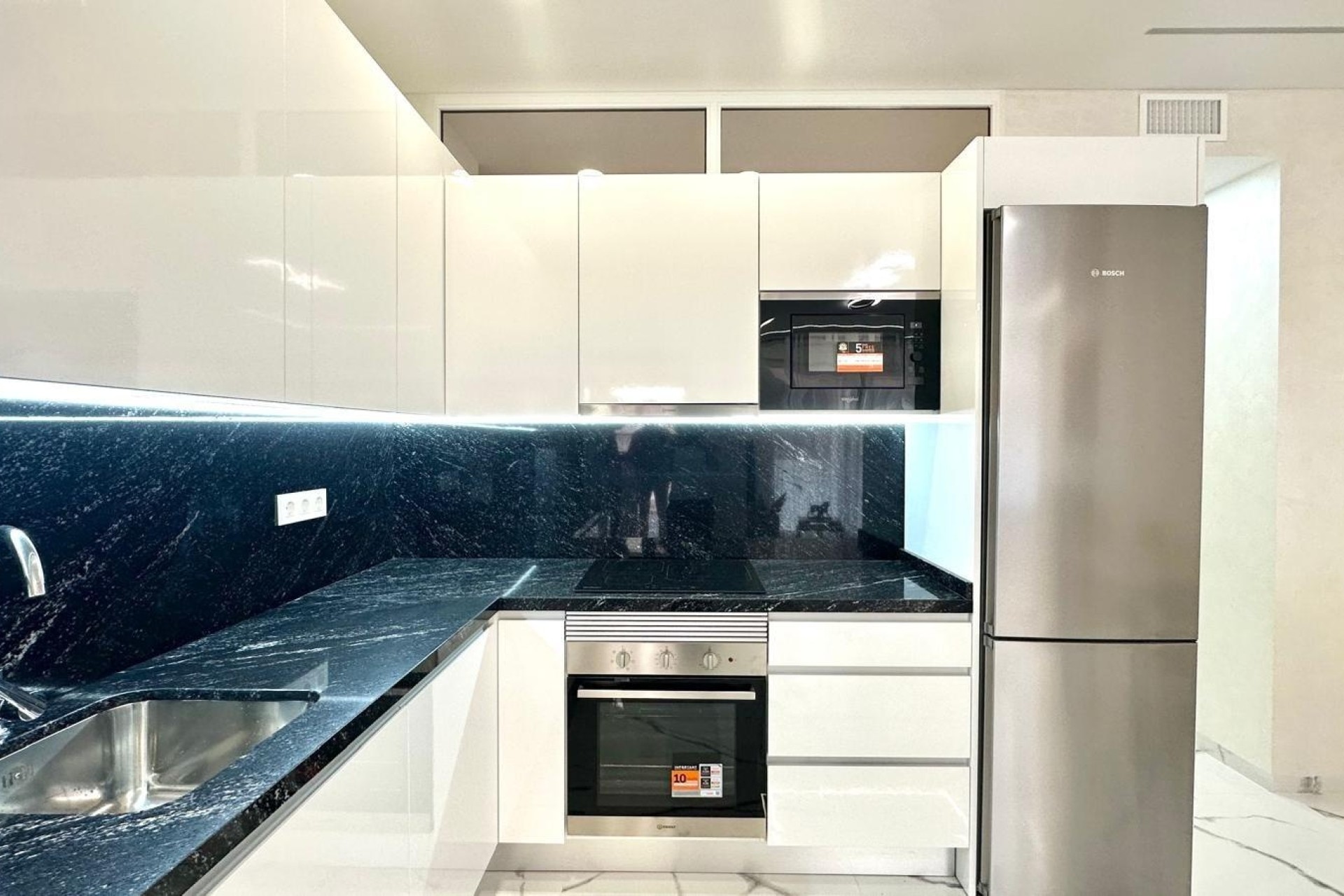 Revente - Appartement -
Torrevieja - Playa del Cura