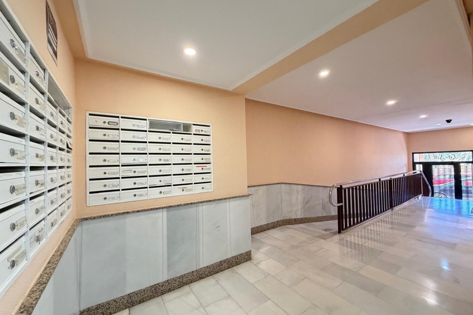 Revente - Appartement -
Torrevieja - Playa del Cura