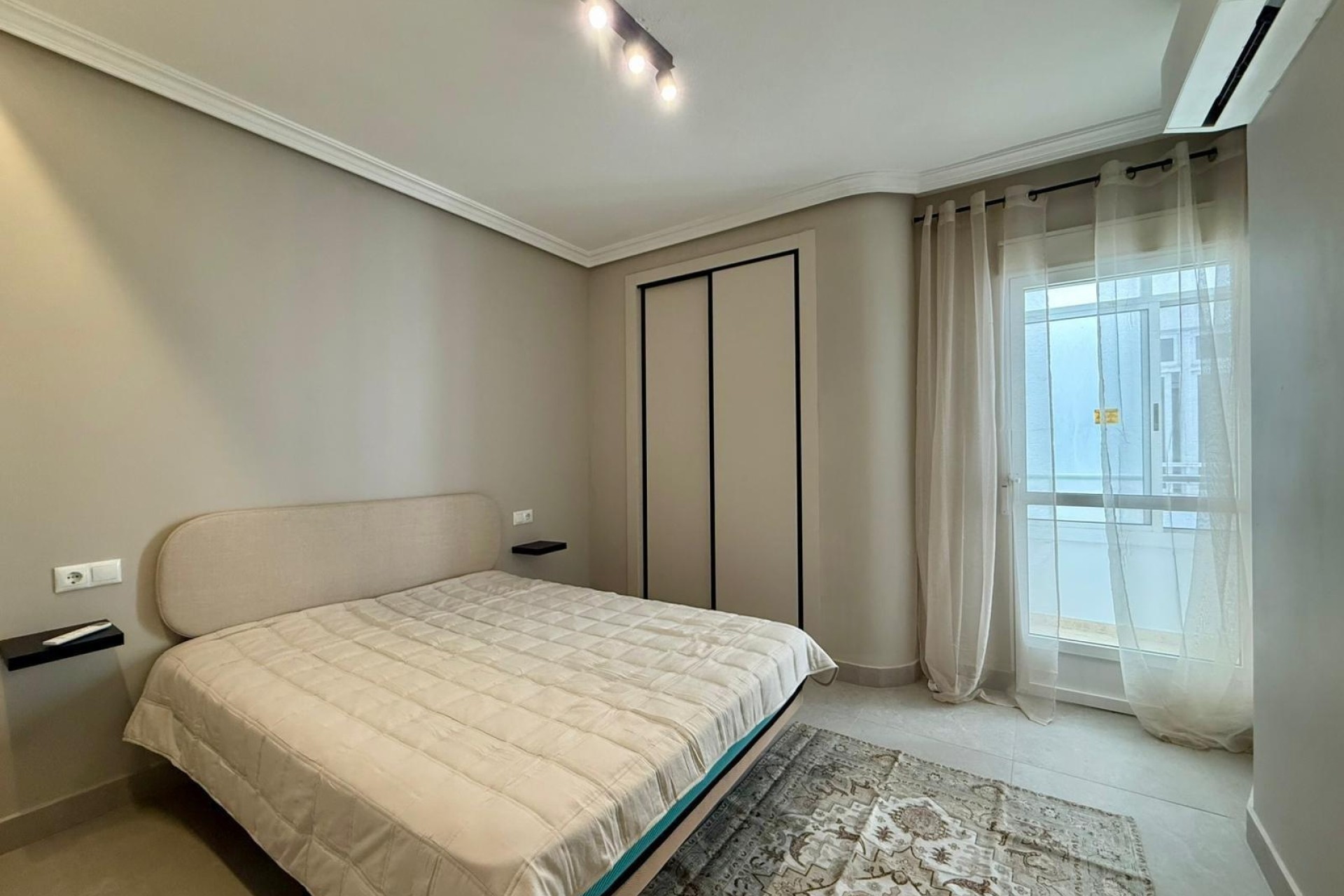 Revente - Appartement -
Torrevieja - Playa del Cura
