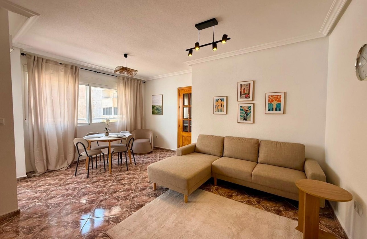 Revente - Appartement -
Torrevieja - Playa del Cura