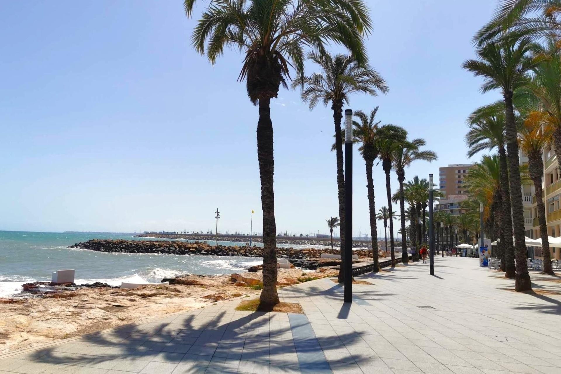 Revente - Appartement -
Torrevieja - Playa del Cura