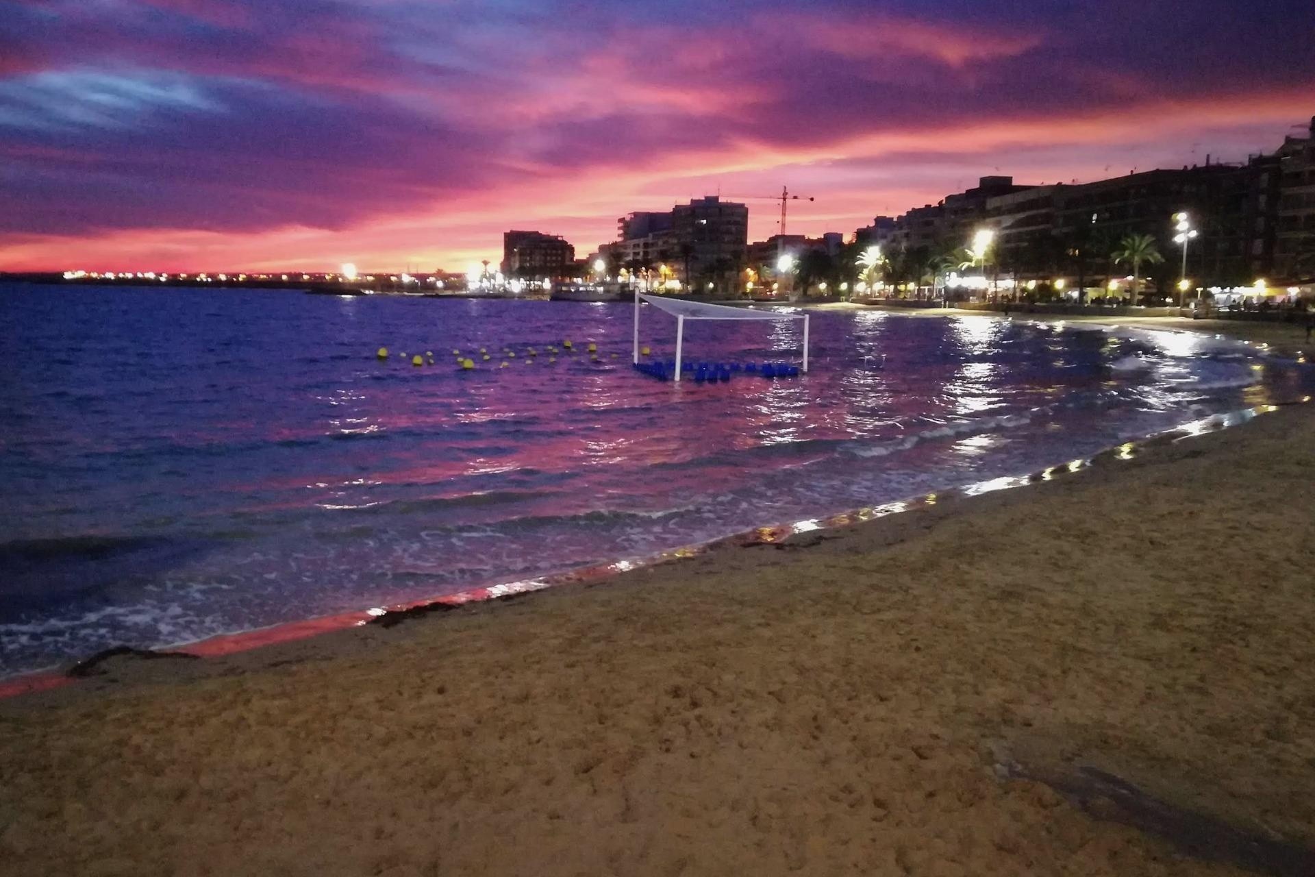 Revente - Appartement -
Torrevieja - Playa del Cura