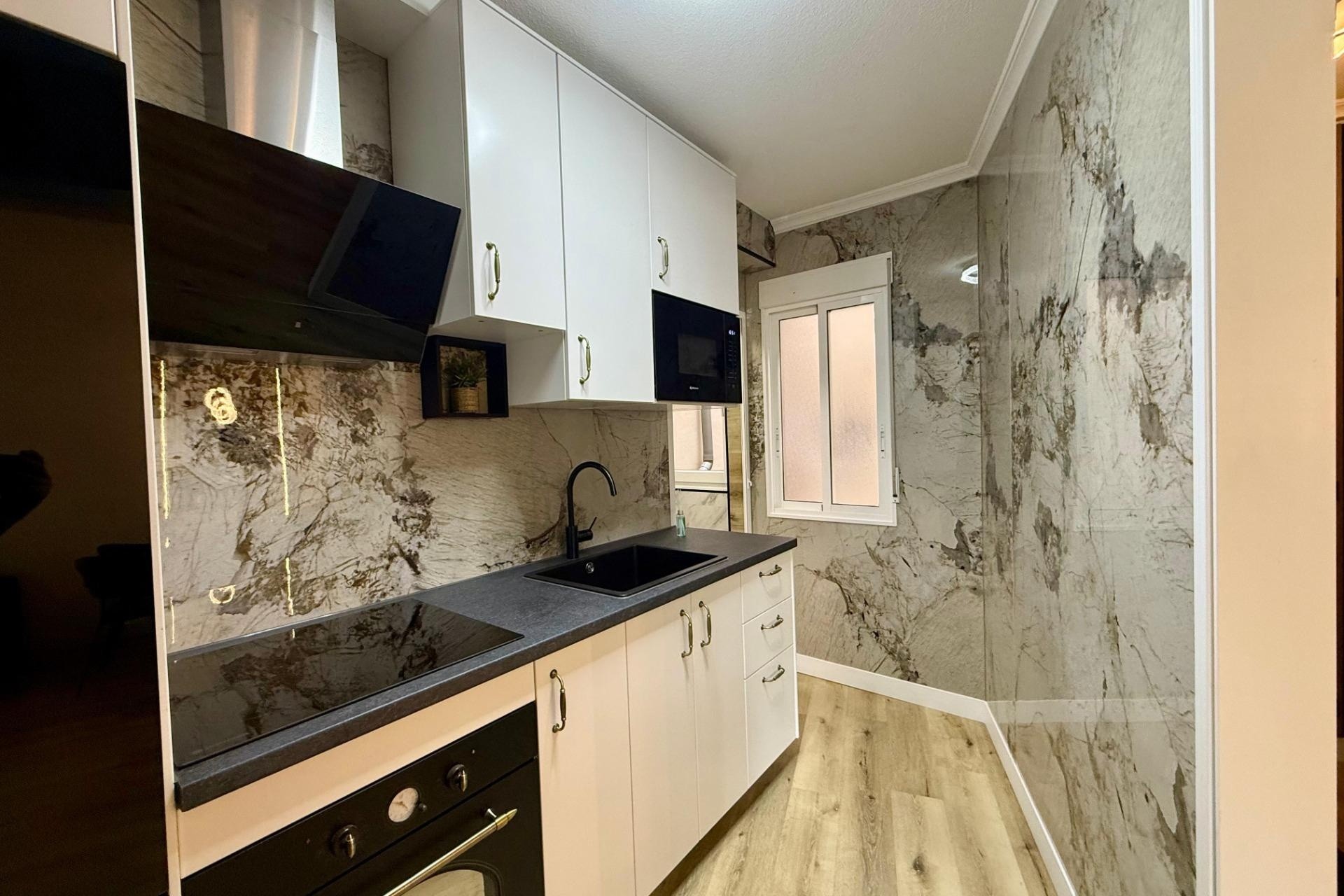 Revente - Appartement -
Torrevieja - Playa del Cura