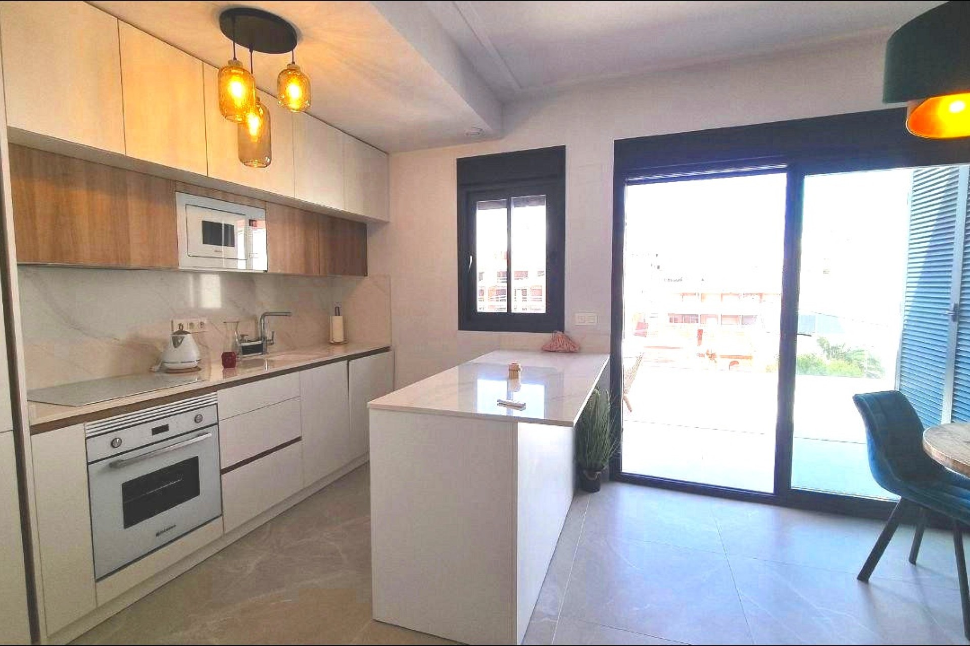 Revente - Appartement -
Torrevieja - Playa del Cura
