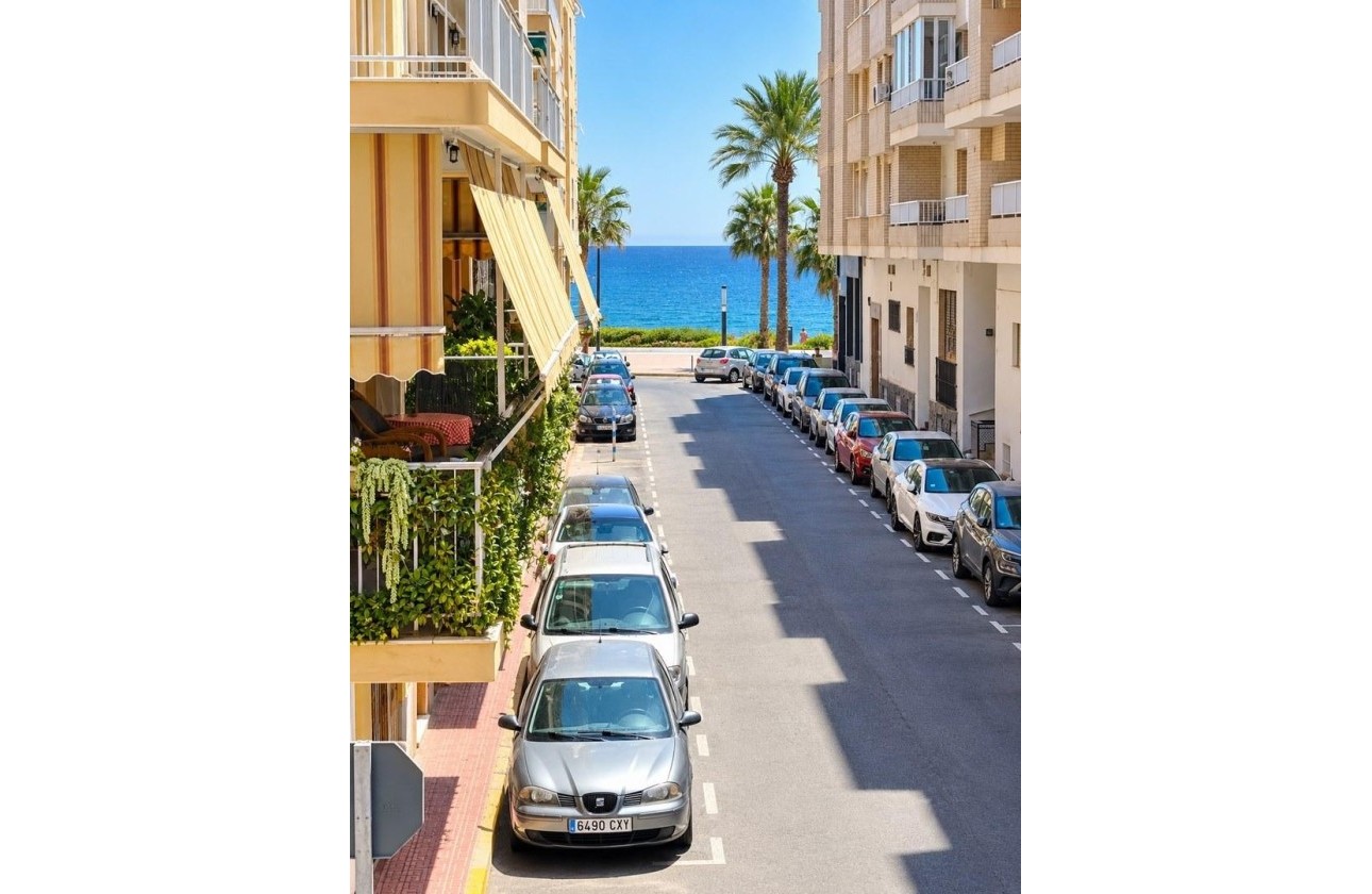 Revente - Appartement -
Torrevieja - Playa del Cura