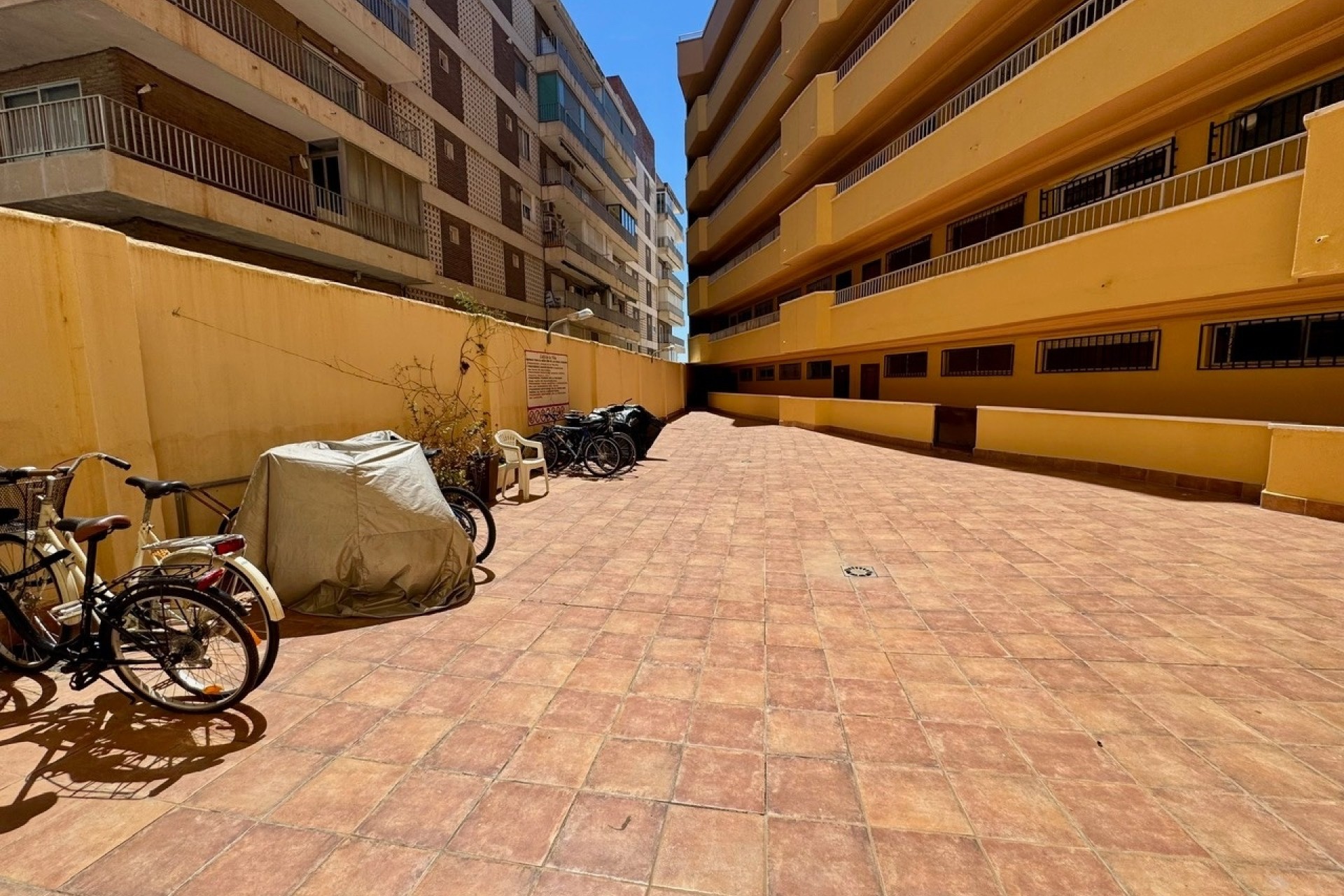 Revente - Appartement -
Torrevieja - Puerto Deportivo