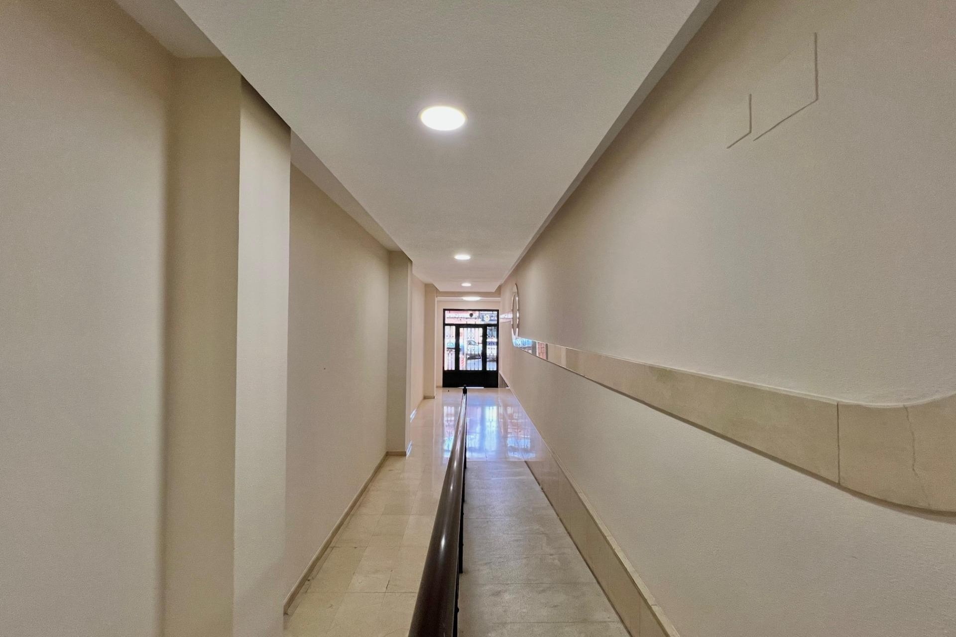 Revente - Appartement -
Torrevieja - Puerto Deportivo