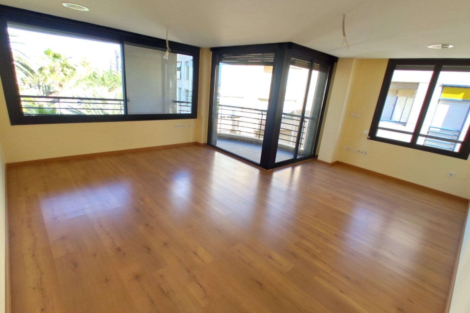 Revente - Appartement -
Torrevieja - Puerto